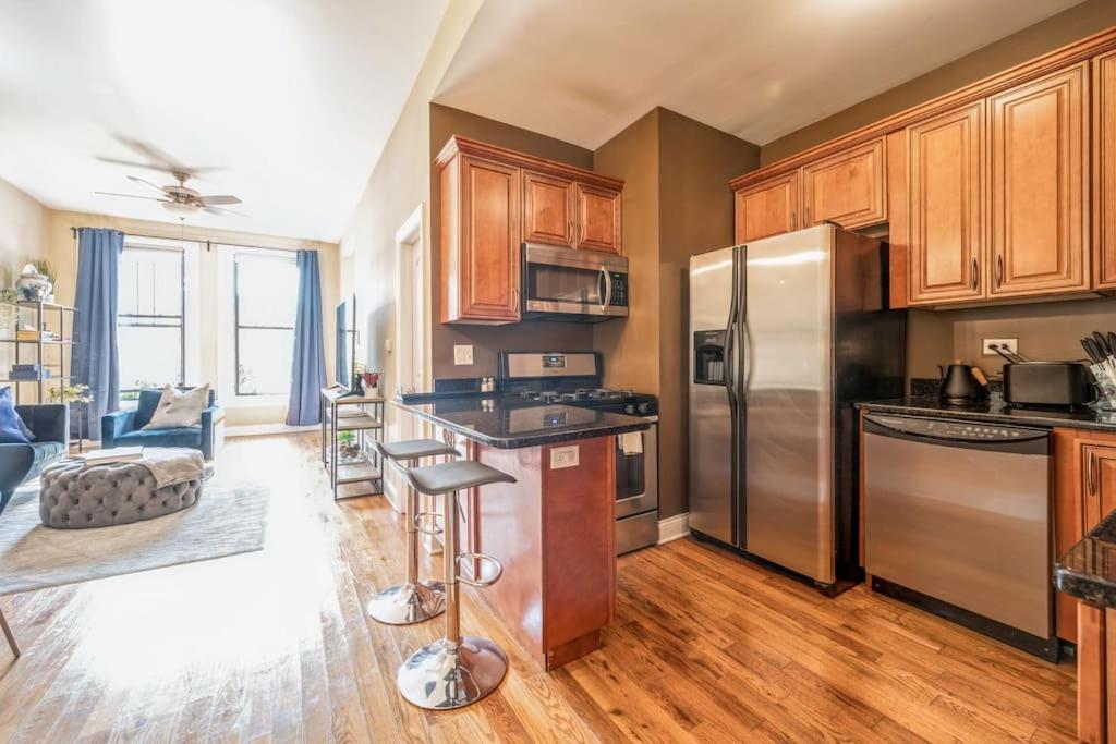 Lovely 2 Bed 3 Miles From Dt W Free Parking 시카고 외부 사진